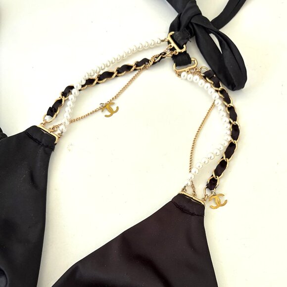 Beach Bunny Bikini with Charms, Pearl and Chains, Runway collection_S - Picture 2 of 12